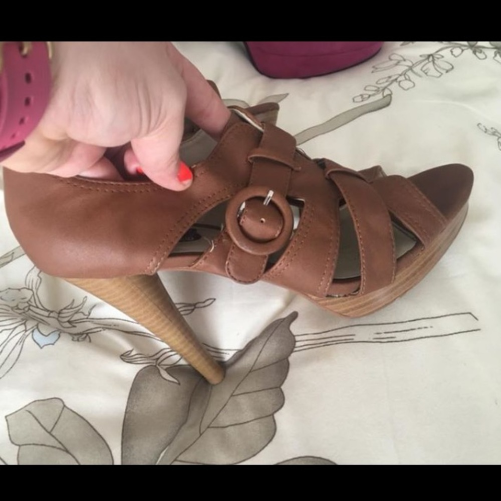 Size 10 Burnt Brown/Tan High Heels